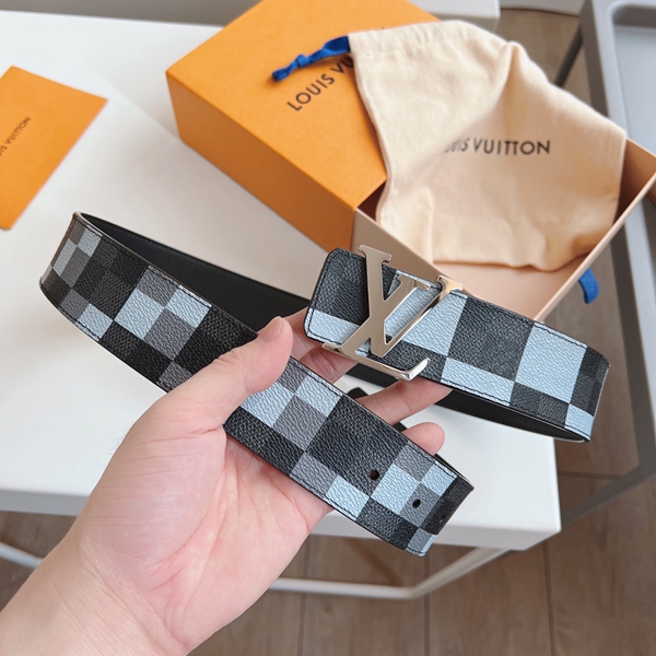 ルイヴィトンベルト素材ディテール